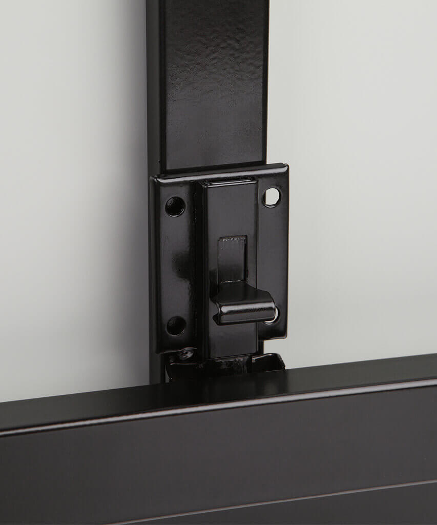 MyT7 BlackStorm Killerspin Outdoor Ping Pong Table MyT7 Black Storm - Safety Lock